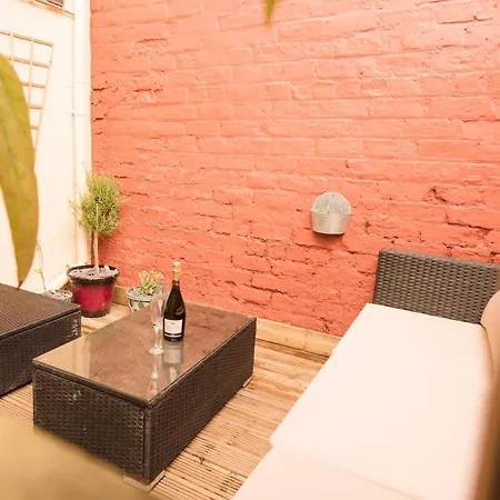 Willow Tree - Dog Friendly, Spacious & Central * Whitby