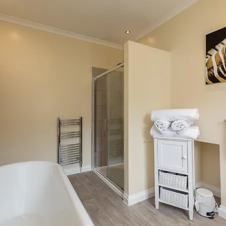 Willow Tree - Dog Friendly, Spacious & Central Prázdninový dům Whitby