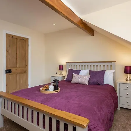 Willow Tree - Dog Friendly, Spacious & Central